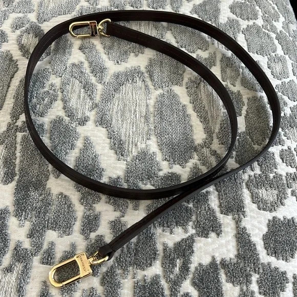 Louis Vuitton Strap - Picture 2 of 5